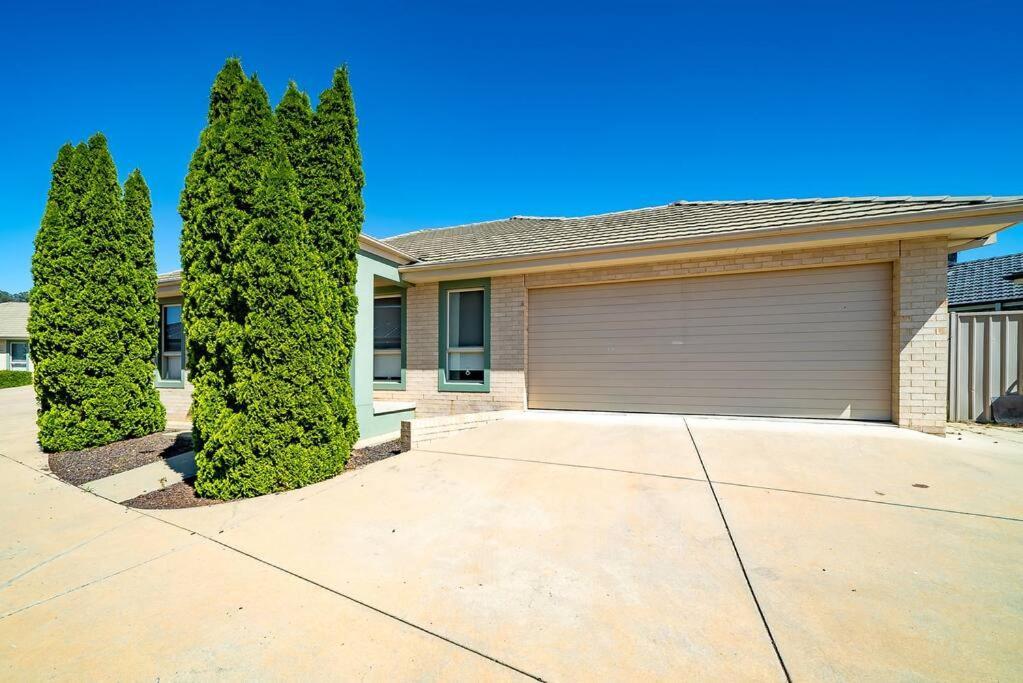 Light & Bright Homely Villa Wagga Wagga Exterior photo